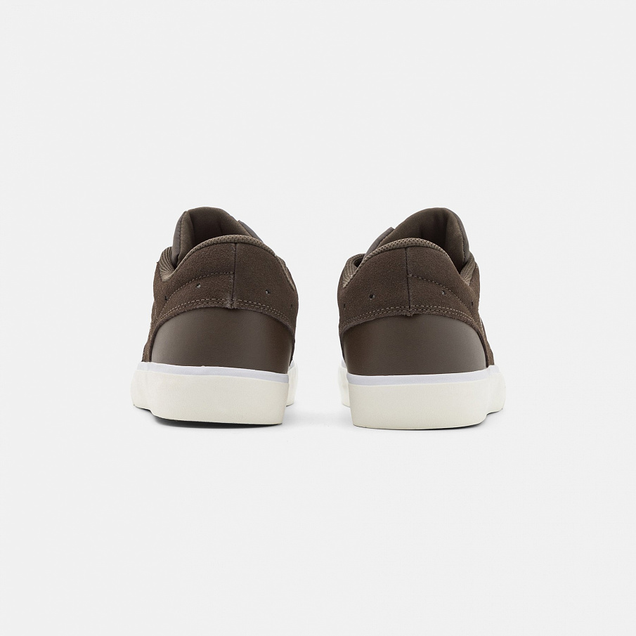 Фото № 3 с приближением к товару «‎Jordan Series ES »