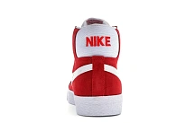 Фото № 4 с приближением к товару «‎Nike SB Blazer Mid Red Suede (2017)»