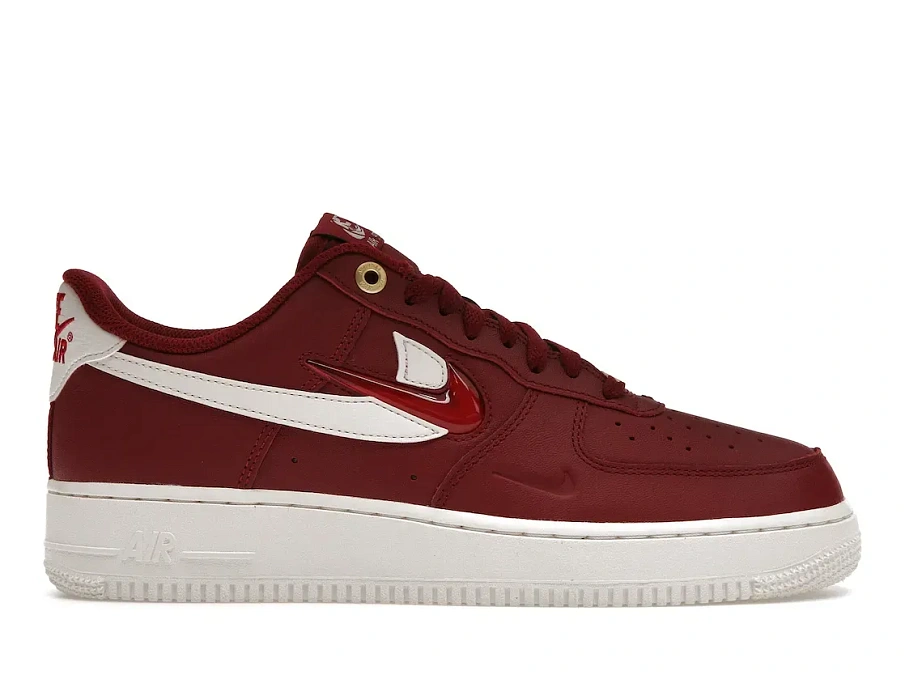 Фото № 1 с приближением к товару «‎Nike Air Force 1 Low '07 PRM Greatest Hits Pack Team Red»