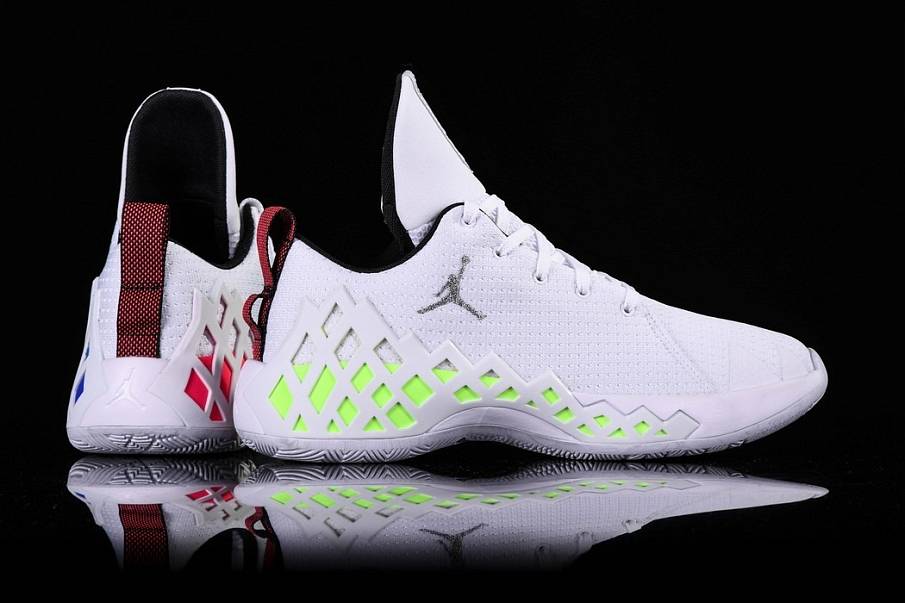 Фото № 3 с приближением к товару «‎Nike Air Jordan Jumpman Diamond »