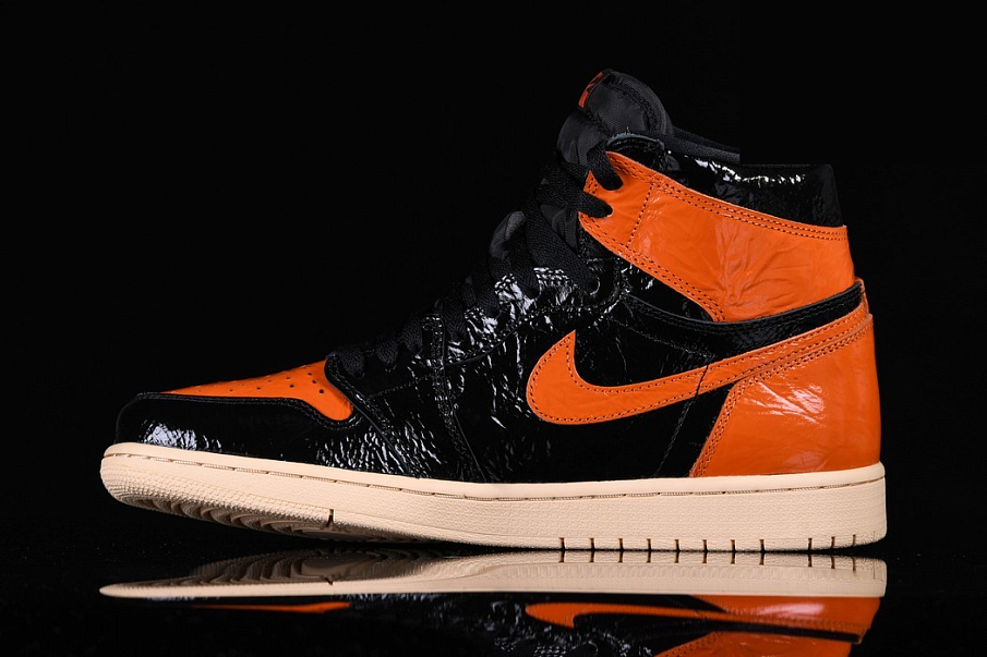 Фото № 1 с приближением к товару «‎Nike Air Jordan 1 Retro OG Backboard 3.0 »