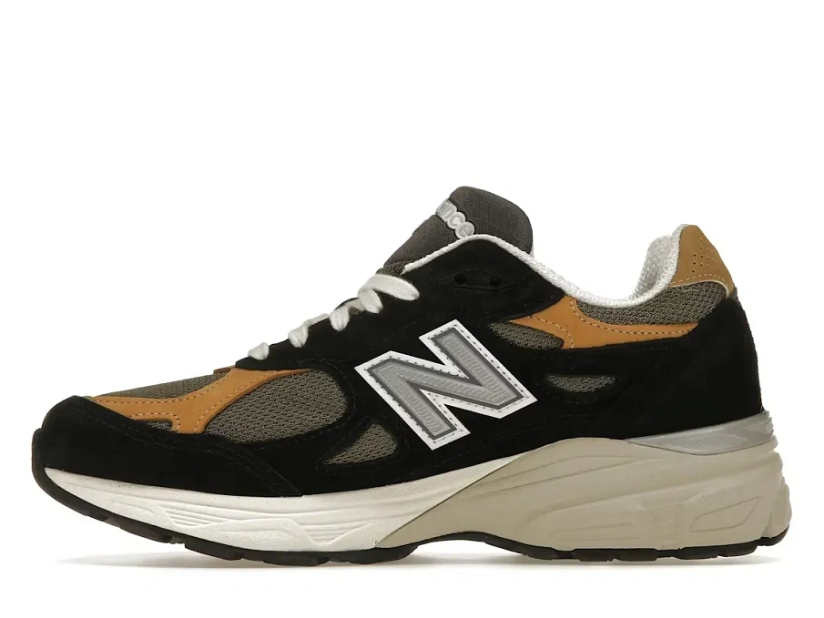Фото № 3 с приближением к товару «‎New Balance 990v3»