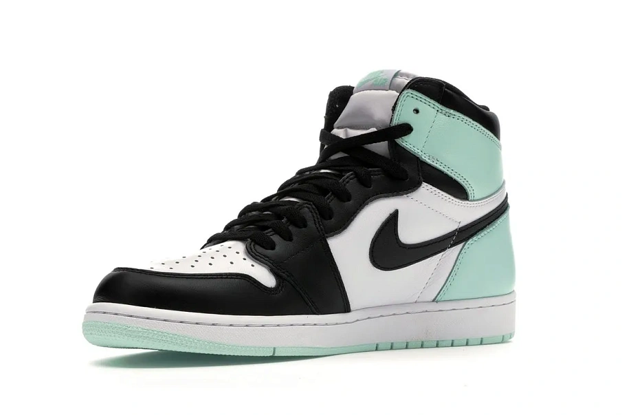 Фото № 2 с приближением к товару «‎Jordan 1 Retro High Igloo»