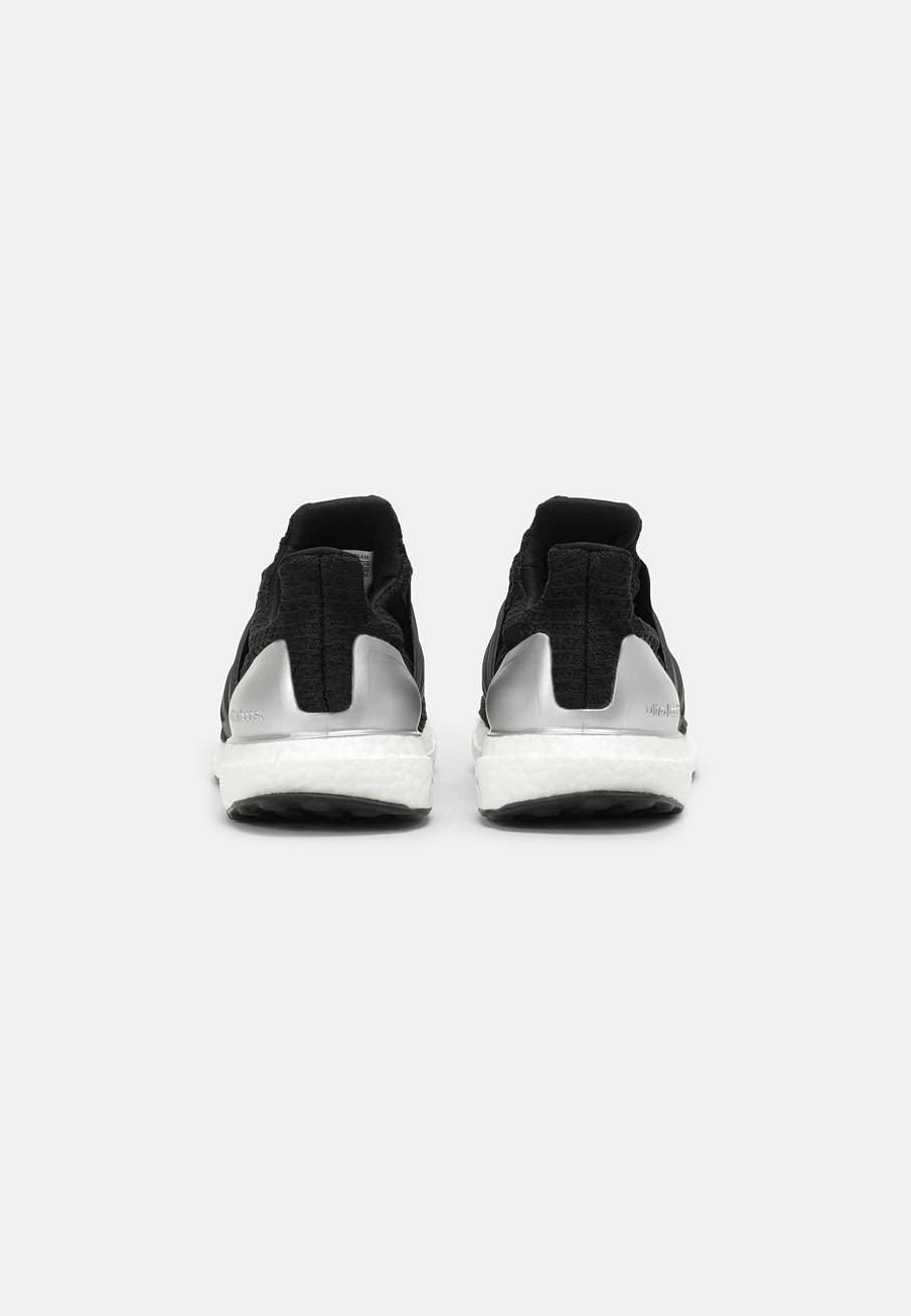 Фото № 3 с приближением к товару «‎Adidas Ultraboost 4.0 Dna »