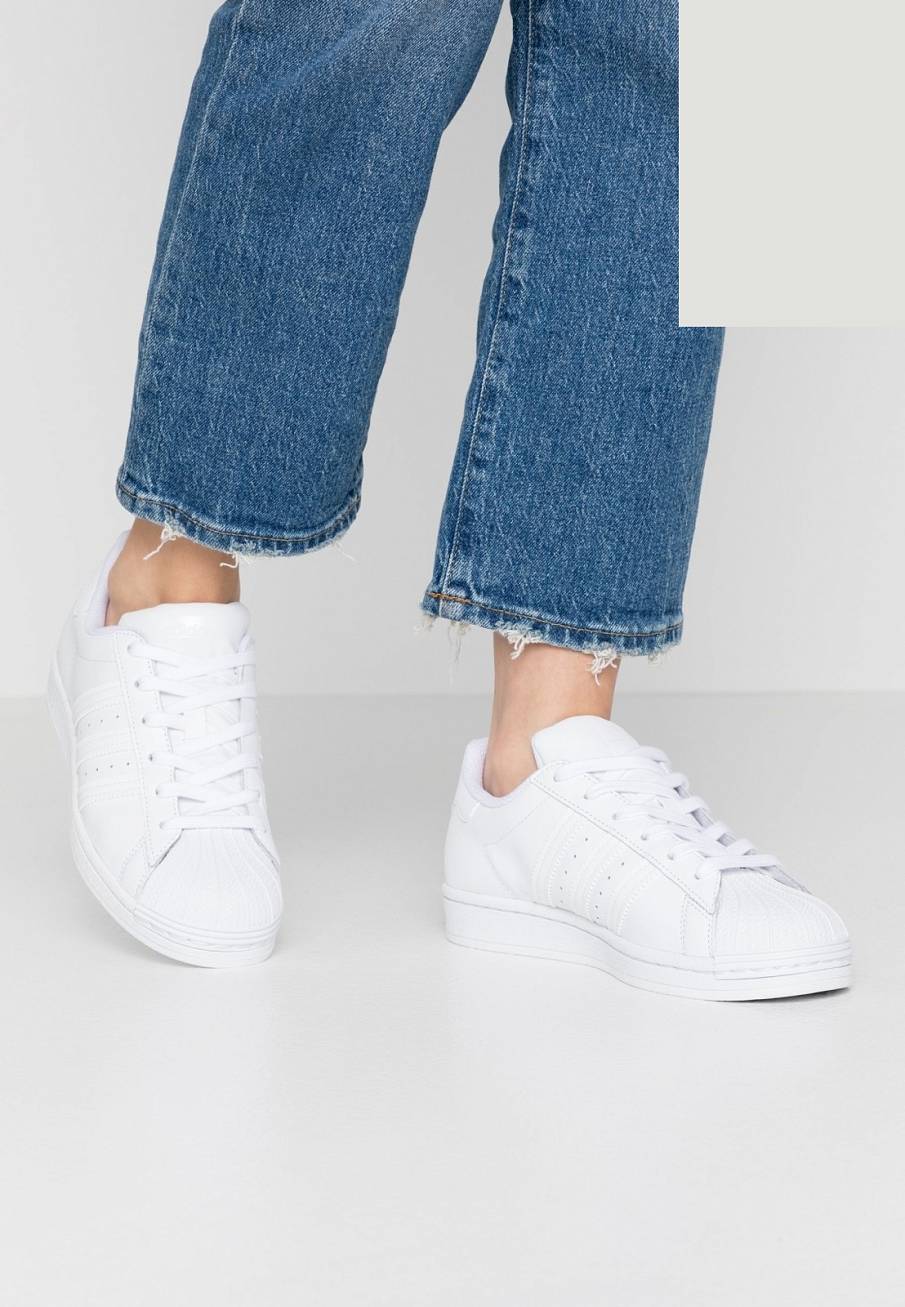 Фото № 1 с приближением к товару «‎Adidas Superstar »