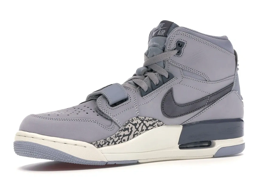 Фото № 2 с приближением к товару «‎Jordan Legacy 312 Wolf Grey»