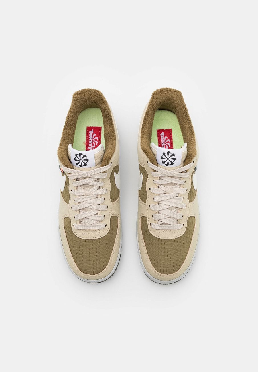 Фото № 4 с приближением к товару «‎Nike Air Force 1 ’07 Lv8 »
