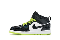 Фото № 3 с приближением к товару «‎Jordan 1 Mid»