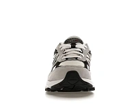 Фото № 2 с приближением к товару «‎New Balance 990v6»