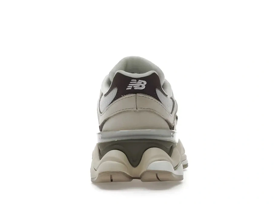 Фото № 4 с приближением к товару «‎New Balance 9060»