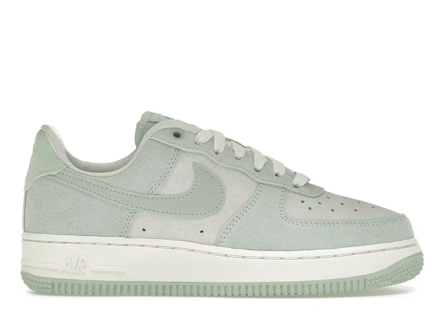 Фото № 1 с приближением к товару «‎Nike Air Force 1 Low '07 SE»