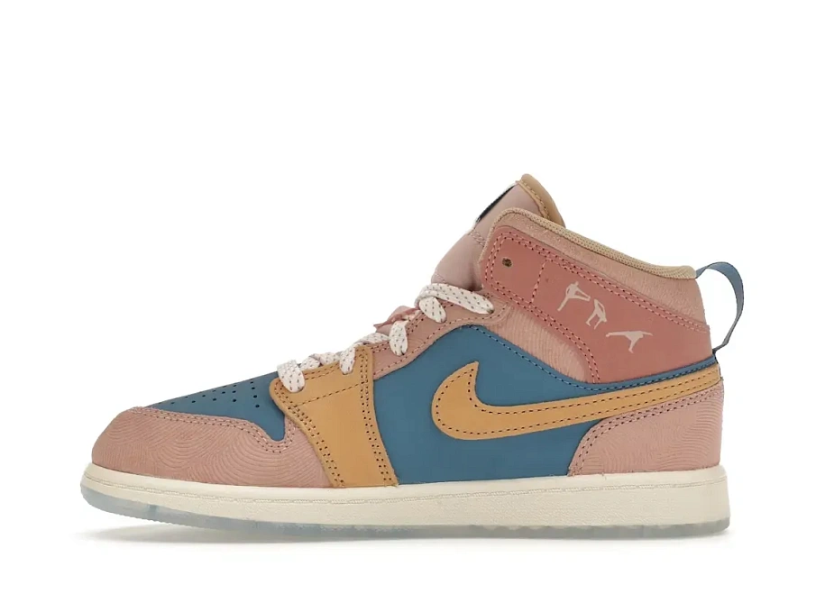 Фото № 3 с приближением к товару «‎Jordan 1 Mid»