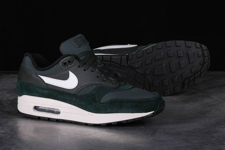 Фото № 2 с приближением к товару «‎Nike Air Max 1 Outdoor »