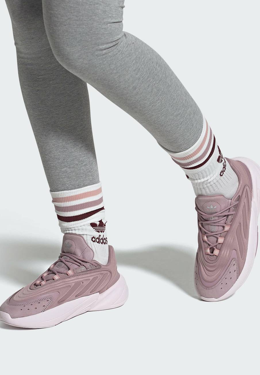 Фото № 2 с приближением к товару «‎Adidas Ozelia W »