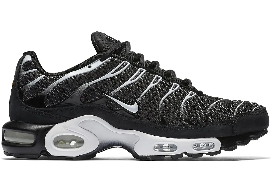Фото № 1 с приближением к товару «‎Nike Air Max Plus Black Sail»