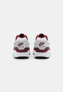 Фото № 3 с приближением к товару «‎AIR MAX 1»