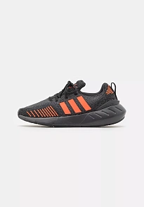 Фото № 1 с приближением к товару «‎SWIFT RUN 22 UNISEX»