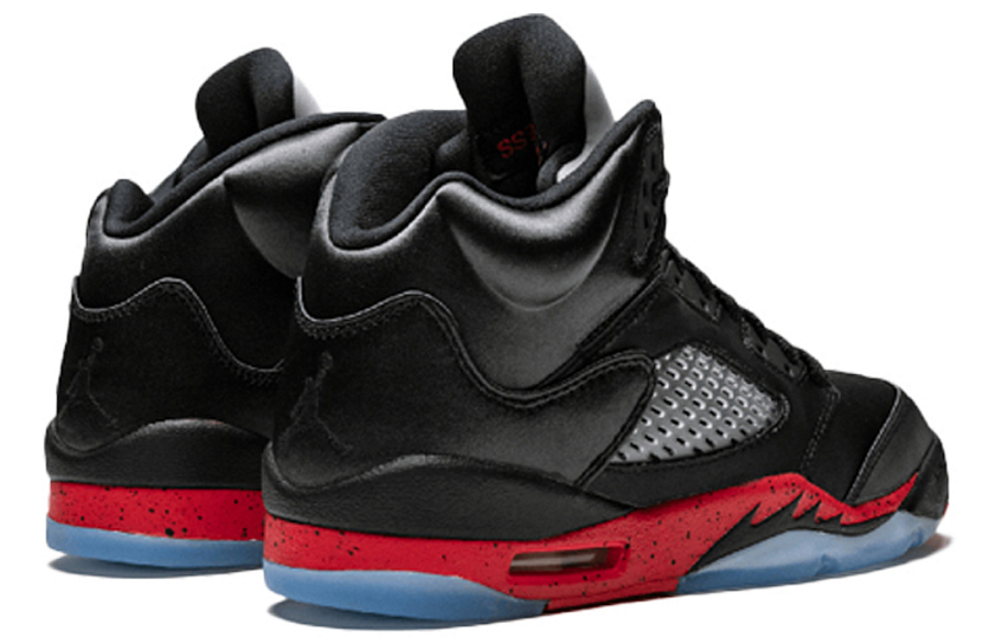 Фото № 4 с приближением к товару «‎Nike Air Jordan 5 Retro Satin Bred blackred»