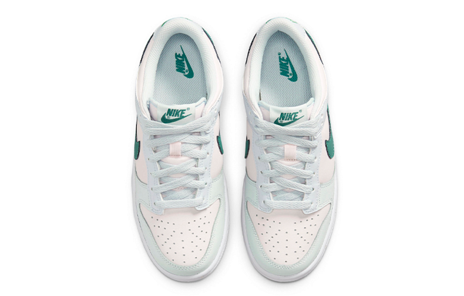 Фото № 4 с приближением к товару «‎ Nike Dunk Low Skate shoes»
