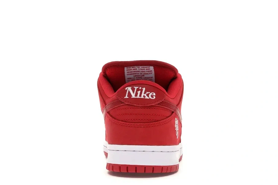 Фото № 4 с приближением к товару «‎Nike SB Dunk Low Verdy Girls Dont Cry»