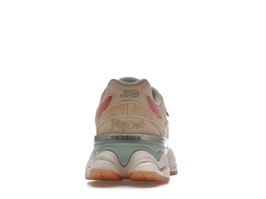 Фото № 4 с приближением к товару «‎New Balance 9060»