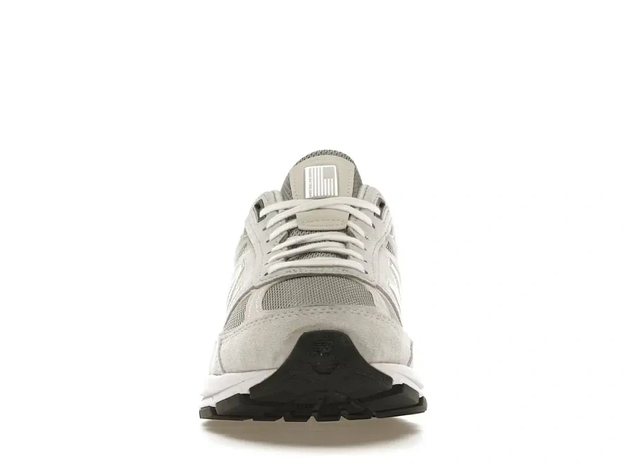 Фото № 2 с приближением к товару «‎New Balance 990v5»