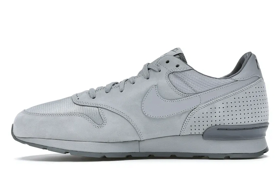 Фото № 3 с приближением к товару «‎Nike Air Zoom Epic Luxe Wolf Grey/Wolf Grey-Cool Grey»