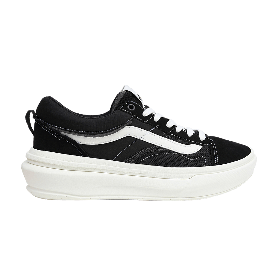 Фото № 1 с приближением к товару «‎Vans Old Skool Overt Plus ComfyCush Black White»