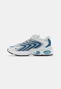 Фото № 1 с приближением к товару «‎AIR MAX»