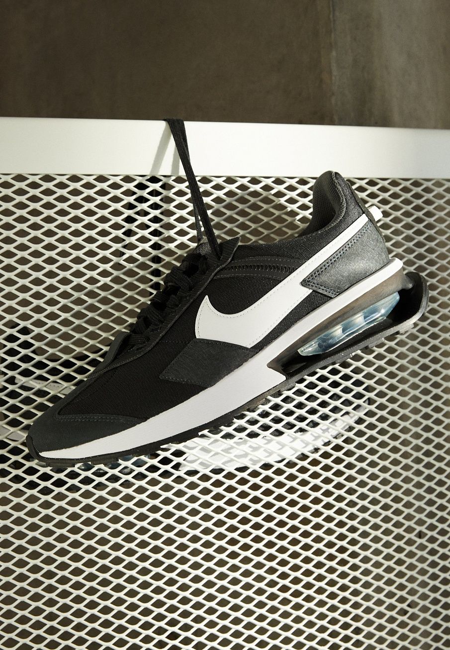 Фото № 3 с приближением к товару «‎Nike Air Max Pre Day »