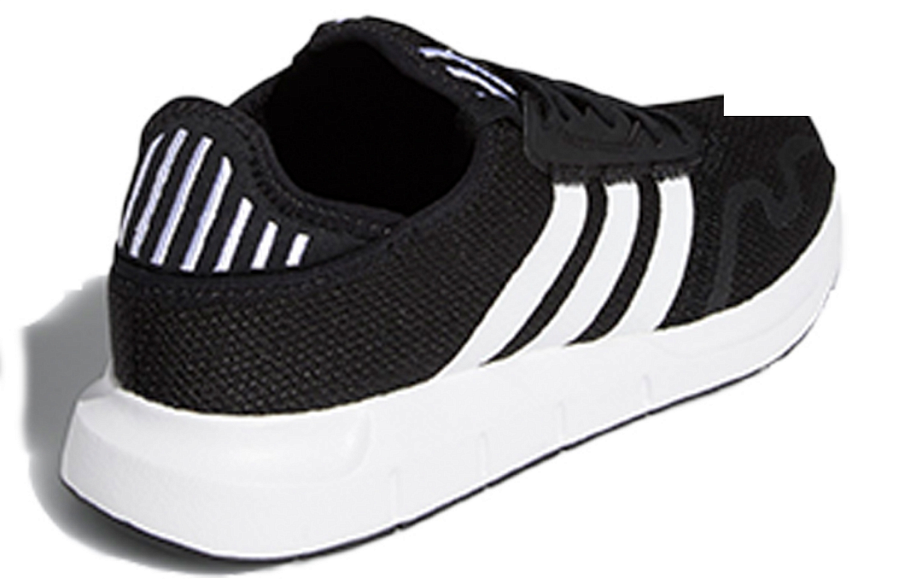 Фото № 4 с приближением к товару «‎adidas originals Swift Run X 'Core Black'»
