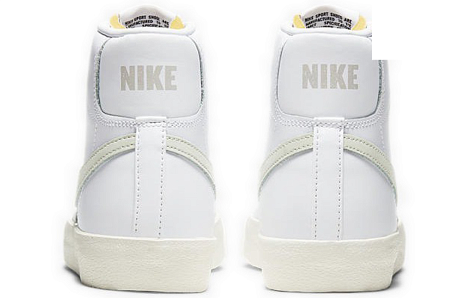 Фото № 4 с приближением к товару «‎Nike Wmns Blazer '77 Vintage Mid 'Light Bone'»