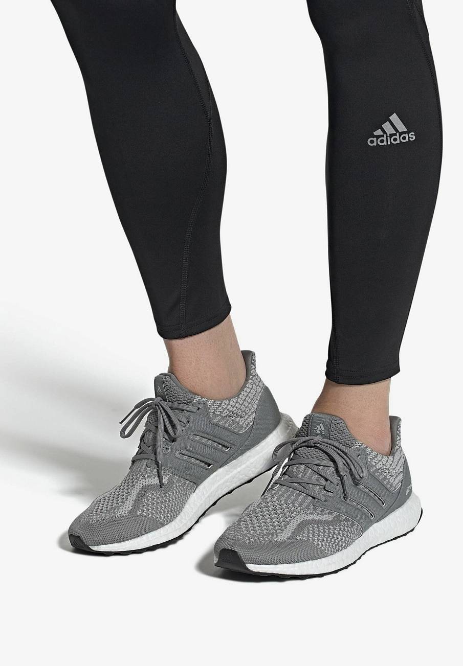 Фото № 2 с приближением к товару «‎Adidas Ultraboost 5.0 Dna »