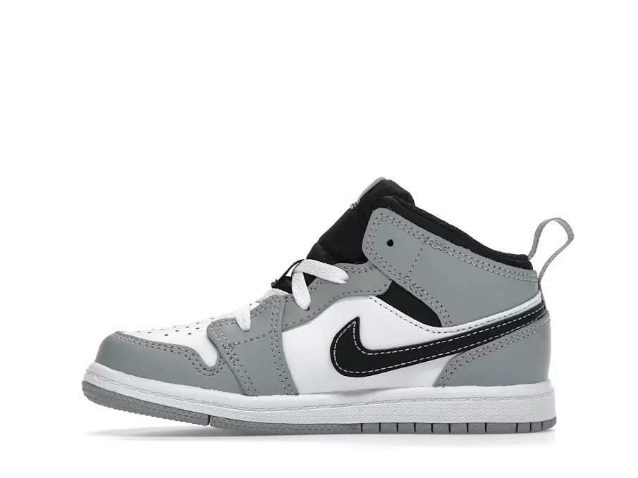 Фото № 3 с приближением к товару «‎Jordan 1 Mid»