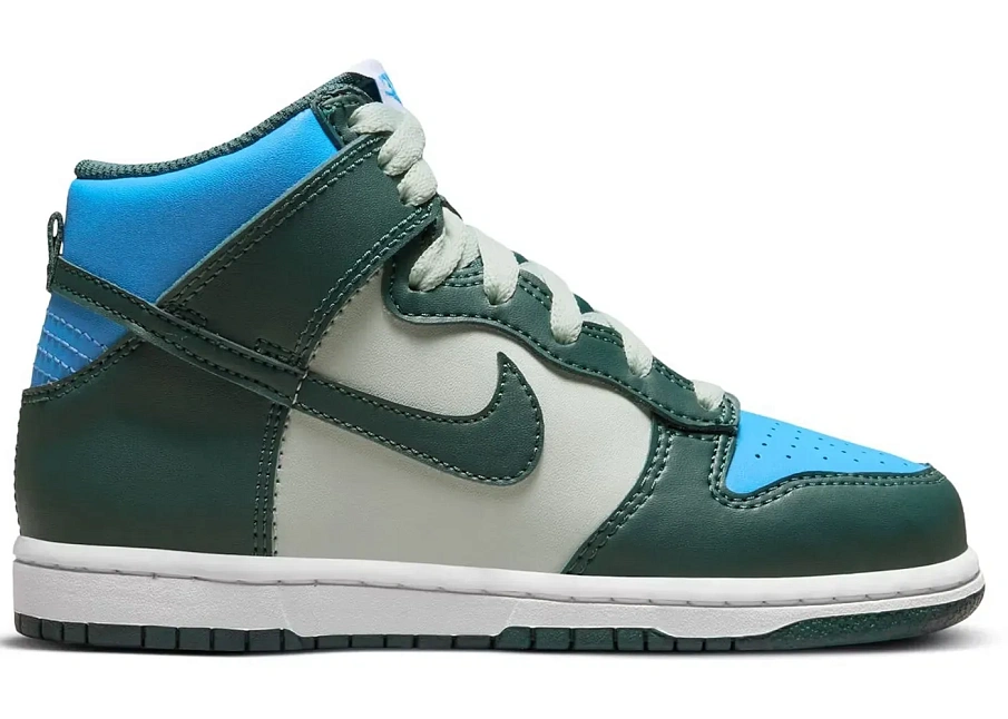 Фото № 1 с приближением к товару «‎Nike Dunk High»