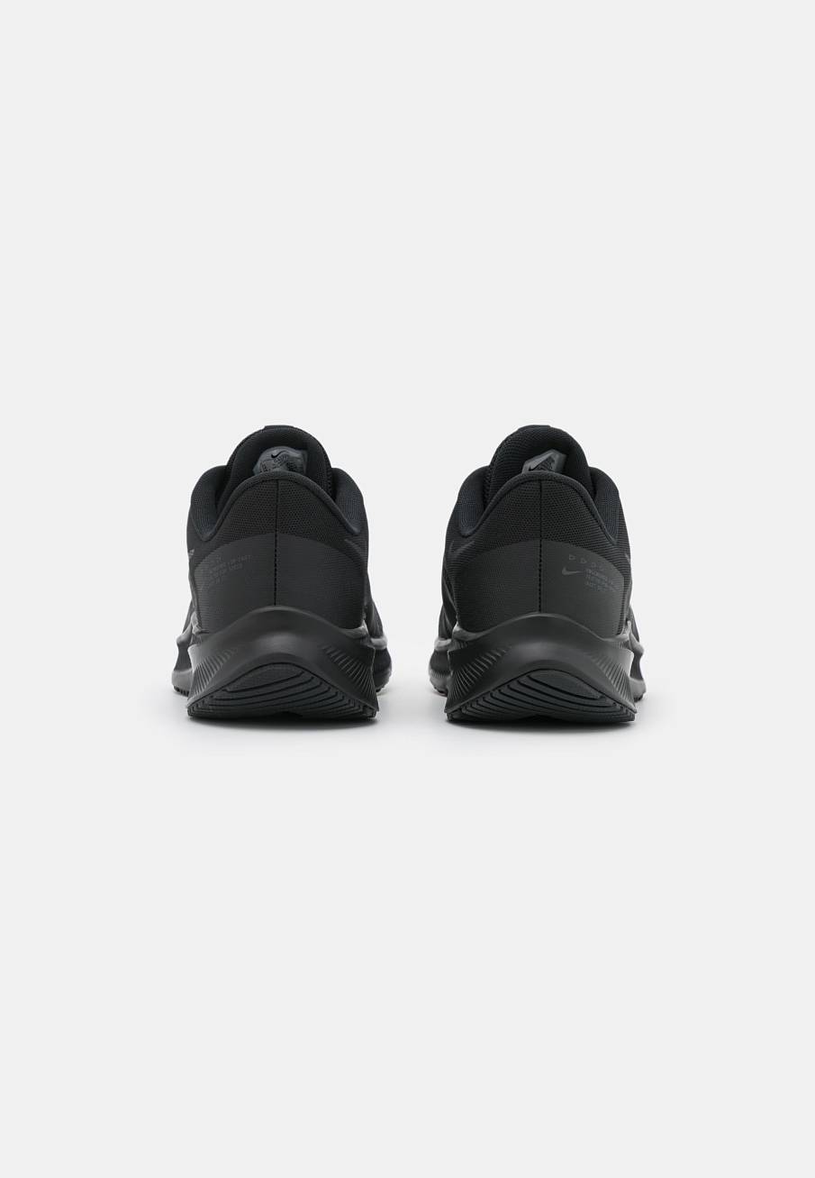 Фото № 2 с приближением к товару «‎Nike Quest 4»