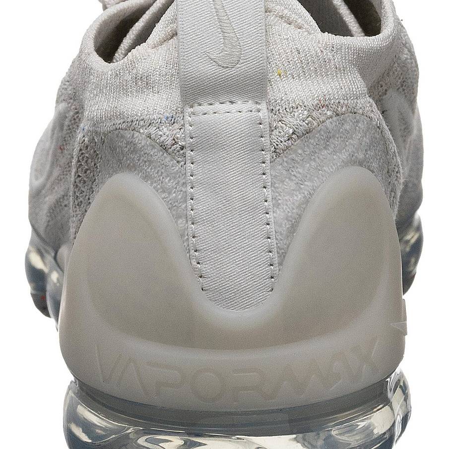 Фото № 4 с приближением к товару «‎Кроссовки Nike SPNI111A17T-Q11»