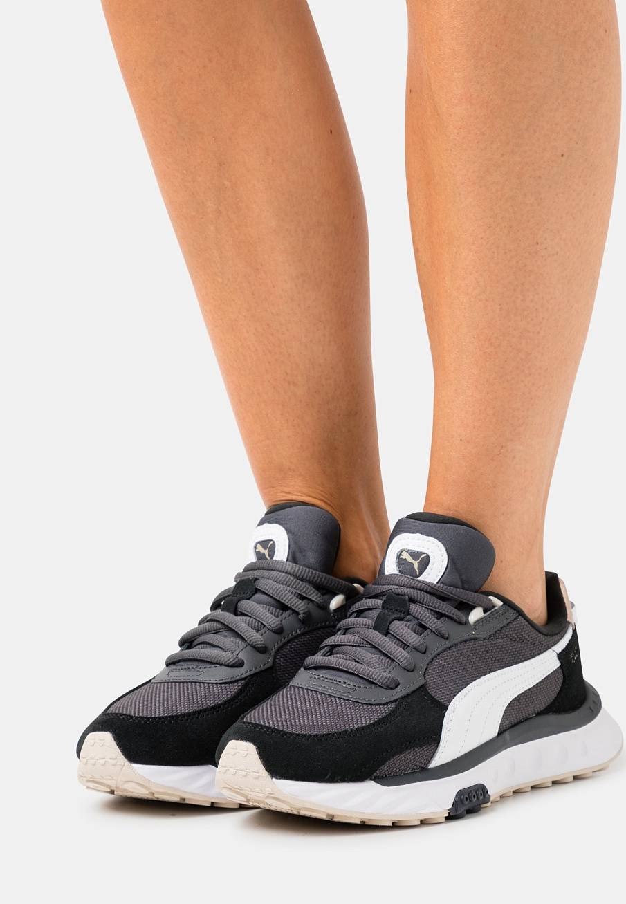 Фото № 2 с приближением к товару «‎Puma Wild Rider Soft »