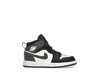 Фото № 1 с приближением к товару «‎Jordan 1 Mid»