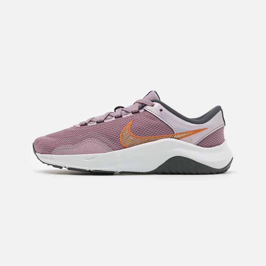Фото № 1 с приближением к товару «‎Nike Legend Essential 3 NN P»