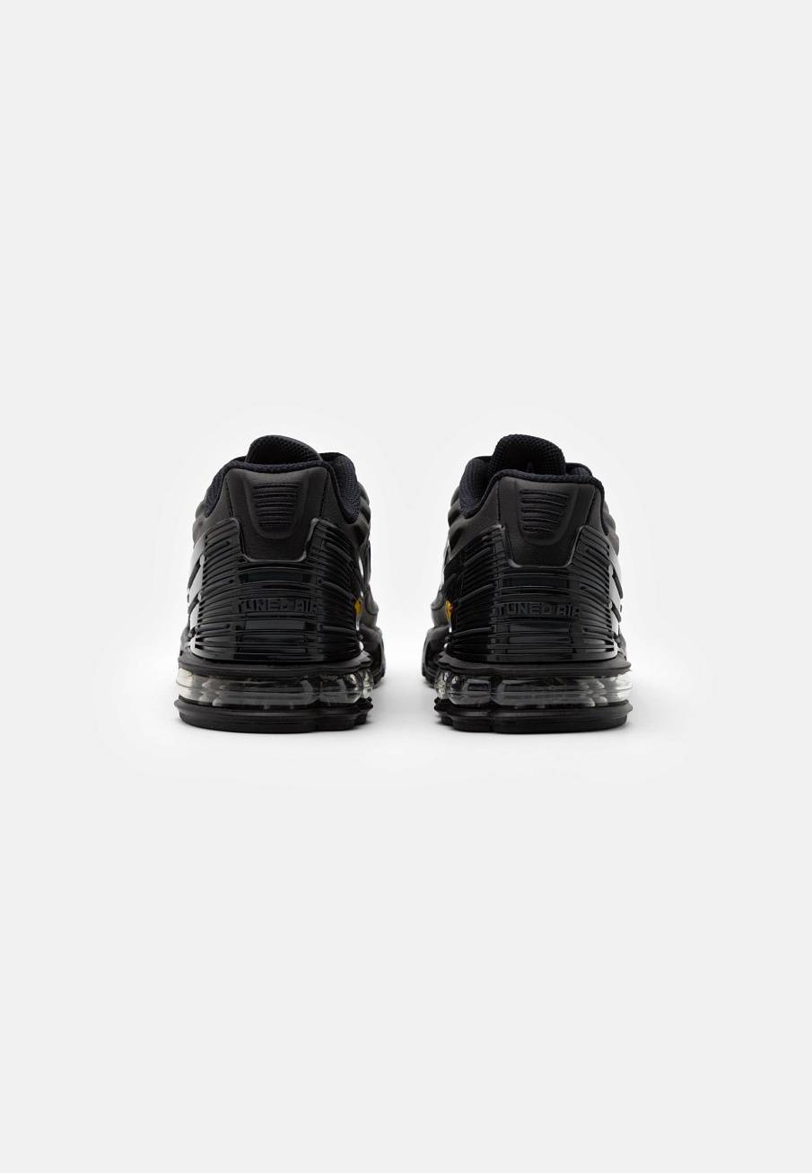 Фото № 3 с приближением к товару «‎Nike Air Max Plus Iii »