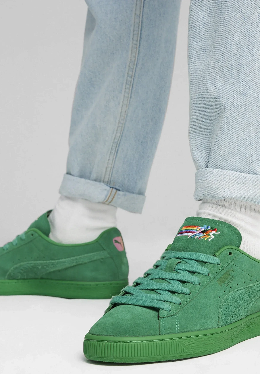 Фото № 1 с приближением к товару «‎LOVE MARATHON SNEAKERS UNISEX»