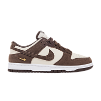 Фото № 1 с приближением к товару «‎Nike Women's Dunk Low Light Orewood Baroque Brown»