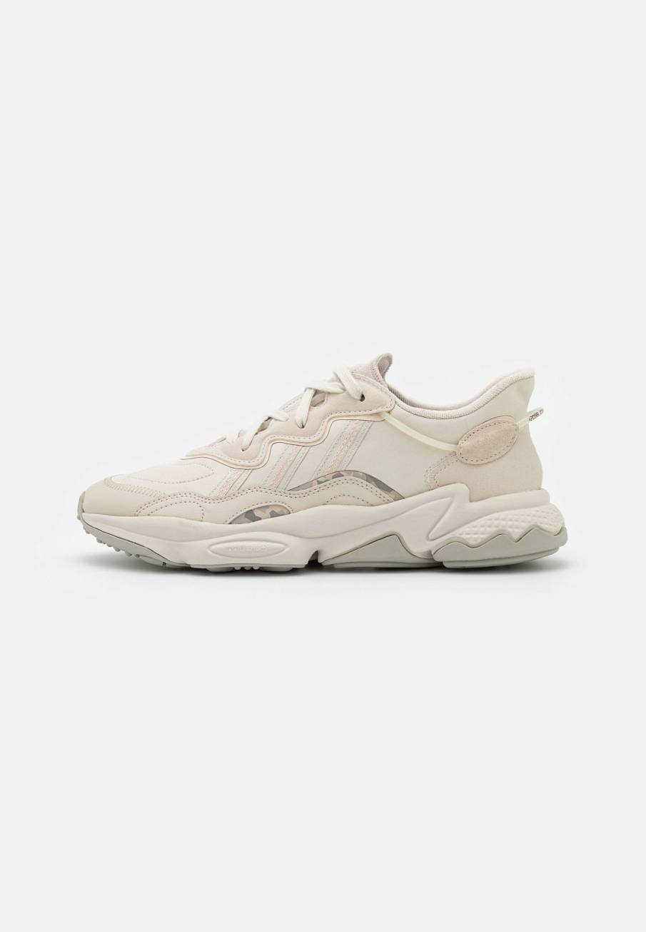 Фото № 1 с приближением к товару «‎Adidas Ozweego »
