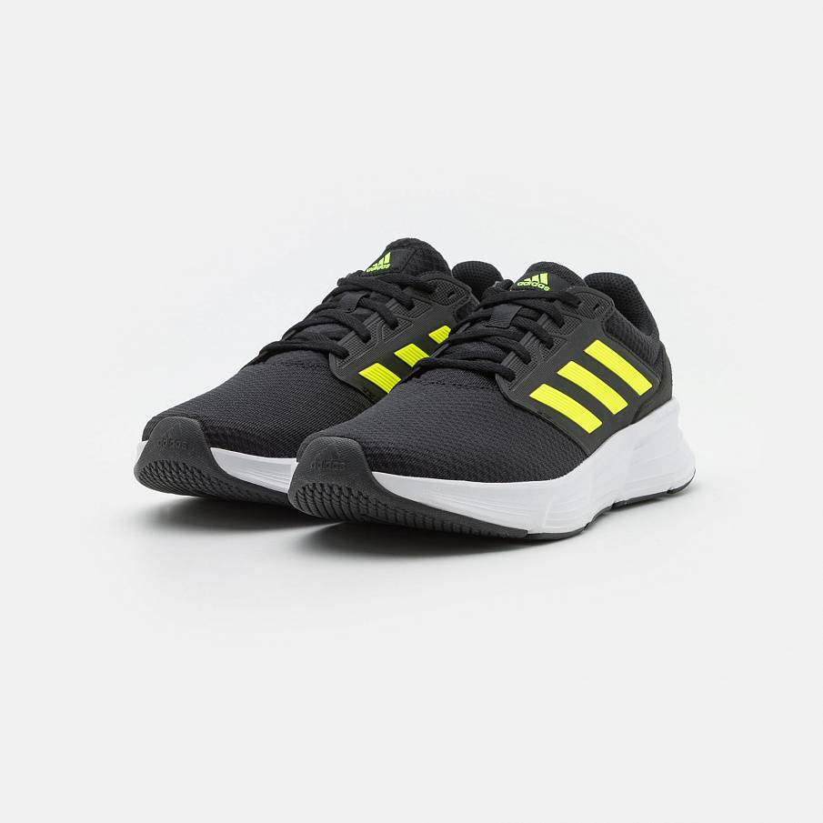 Фото № 2 с приближением к товару «‎Adidas Galaxy 6 »