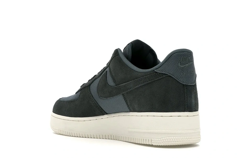 Фото № 5 с приближением к товару «‎Nike Air Force 1 Low 07 1 Mineral Spruce»