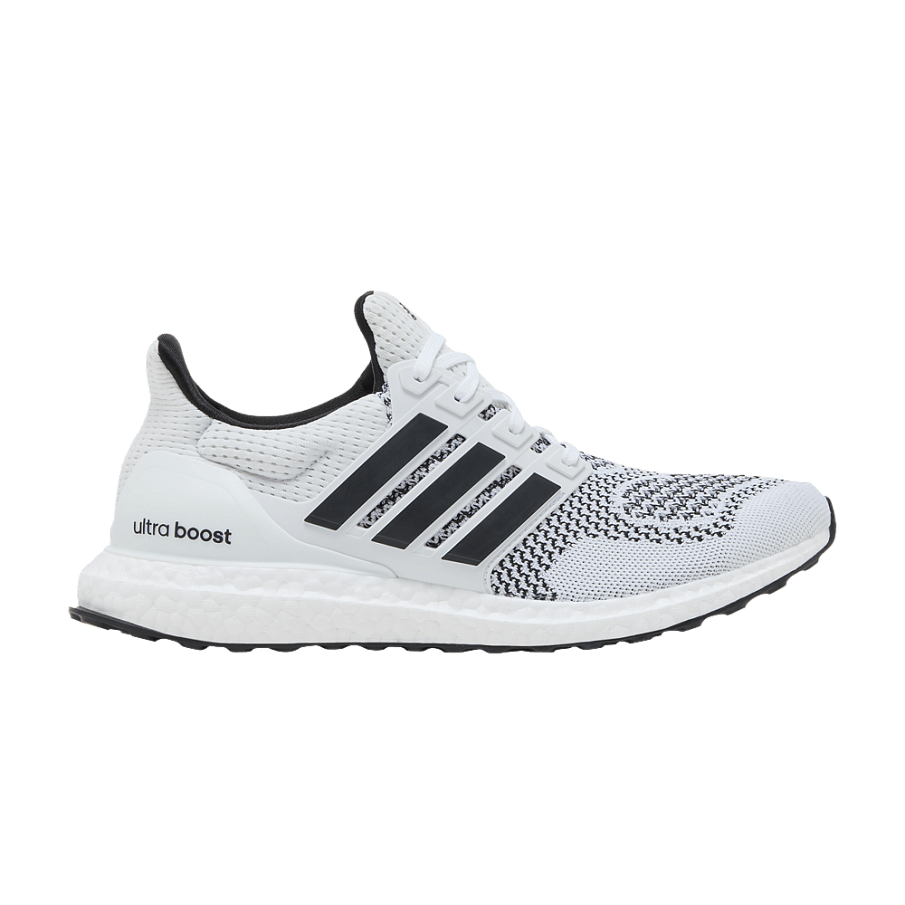Фото № 1 с приближением к товару «‎adidas UltraBoost 1.0 White Black»