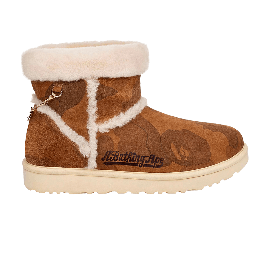Фото № 1 с приближением к товару «‎BAPE x UGG Classic Mini Boot Chestnut»