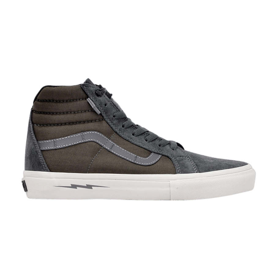 Фото № 1 с приближением к товару «‎DEFCON x Vans Sk8-Hi Notchback Pro S»