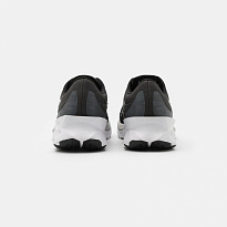 Фото № 3 с приближением к товару «‎Asics Novablast»